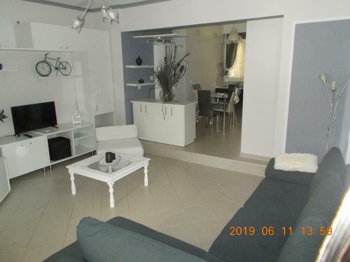 Iris Apartments Apolpaina Exterior photo